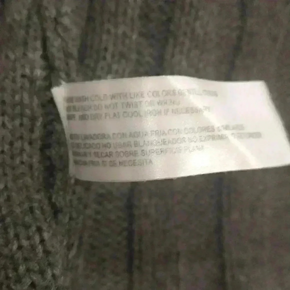 Carolyn Taylor Cardigan Sweater - Picture 9 of 9